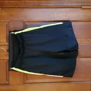 Men's size S Tek Gear shorts, black, EUC